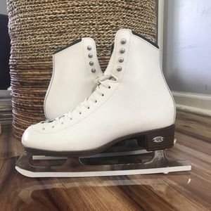 Riedell Model 133 Diamond Size 6 Wide